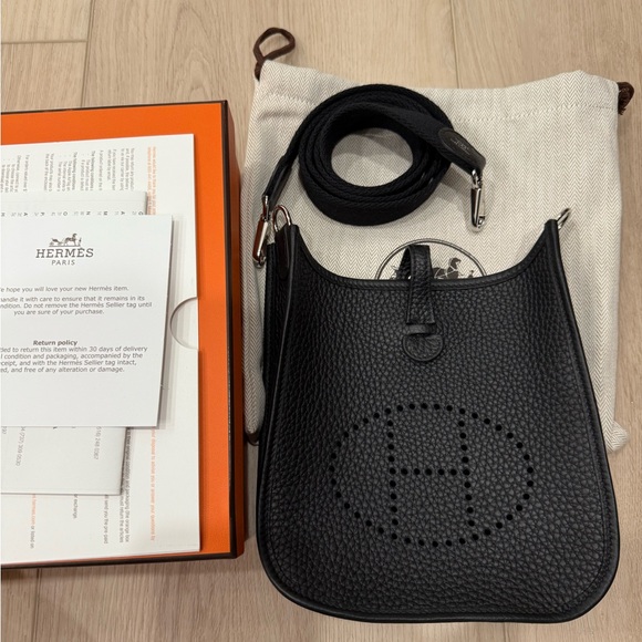 Hermes Clemence Mini Evelyne TPM 16 - Picture 1 of 9
